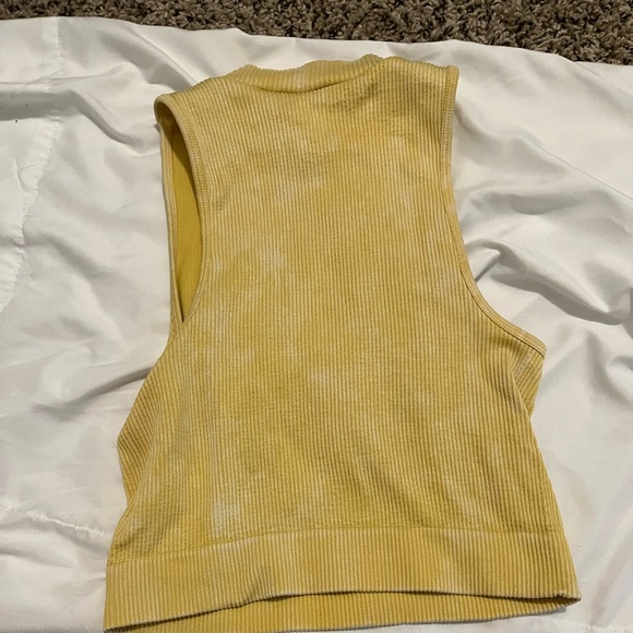 Seamless halter top in teal and yellow - Picture 9 of 10